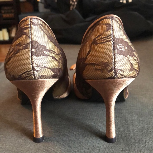 Heel - Picture 3 of 6